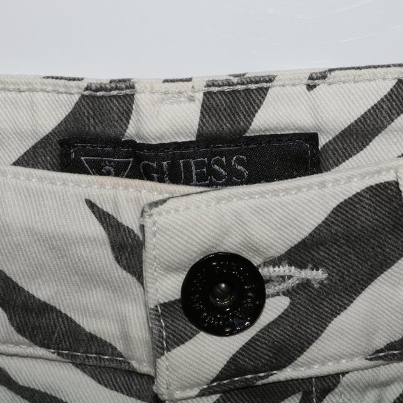 GUESS Black and White Zebra Shorts w31 Length 9 - Picture 2 of 7